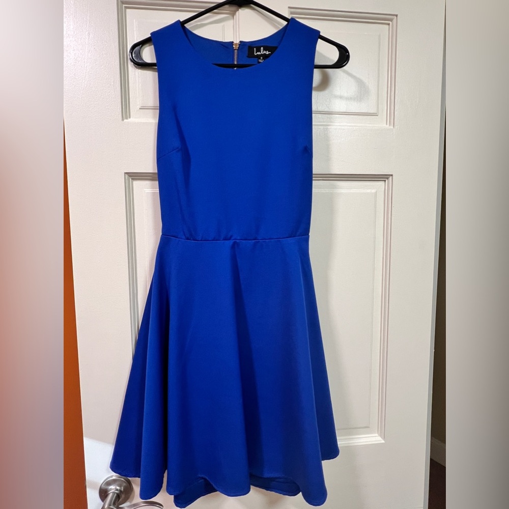 Lulus small open back dress. Has zipper on both upper and lower parts. Worn once